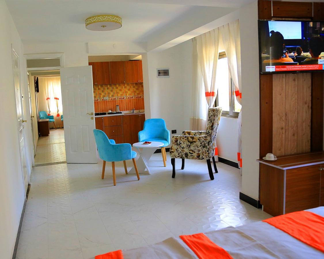 Abat Guest House Addis Ababa Exterior foto